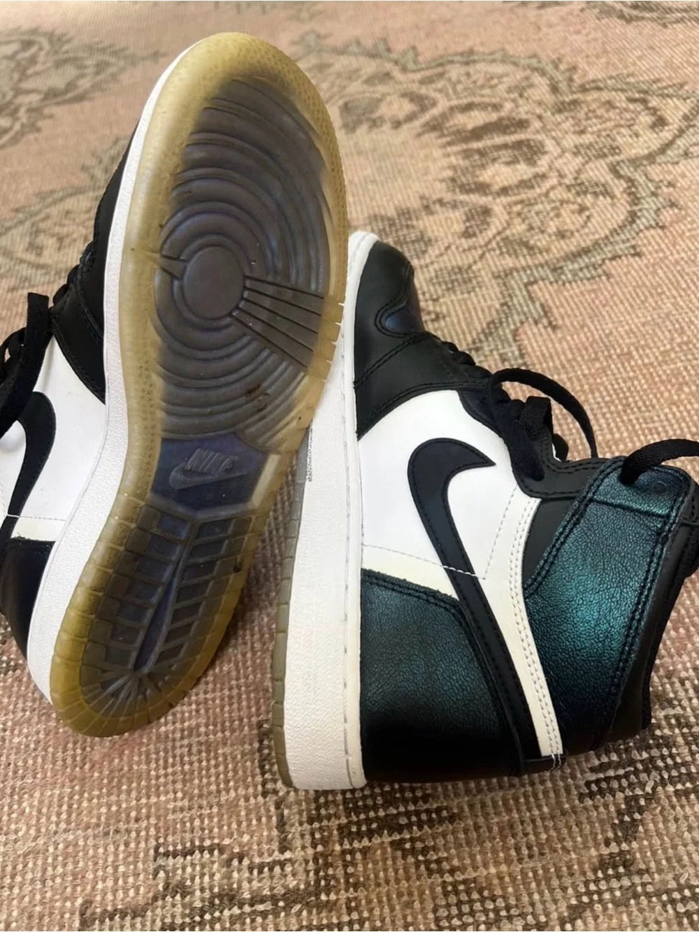 Brand New Air Jordan 1 Mid Iridescent Blue/Black Size 5.5Y NEW !!